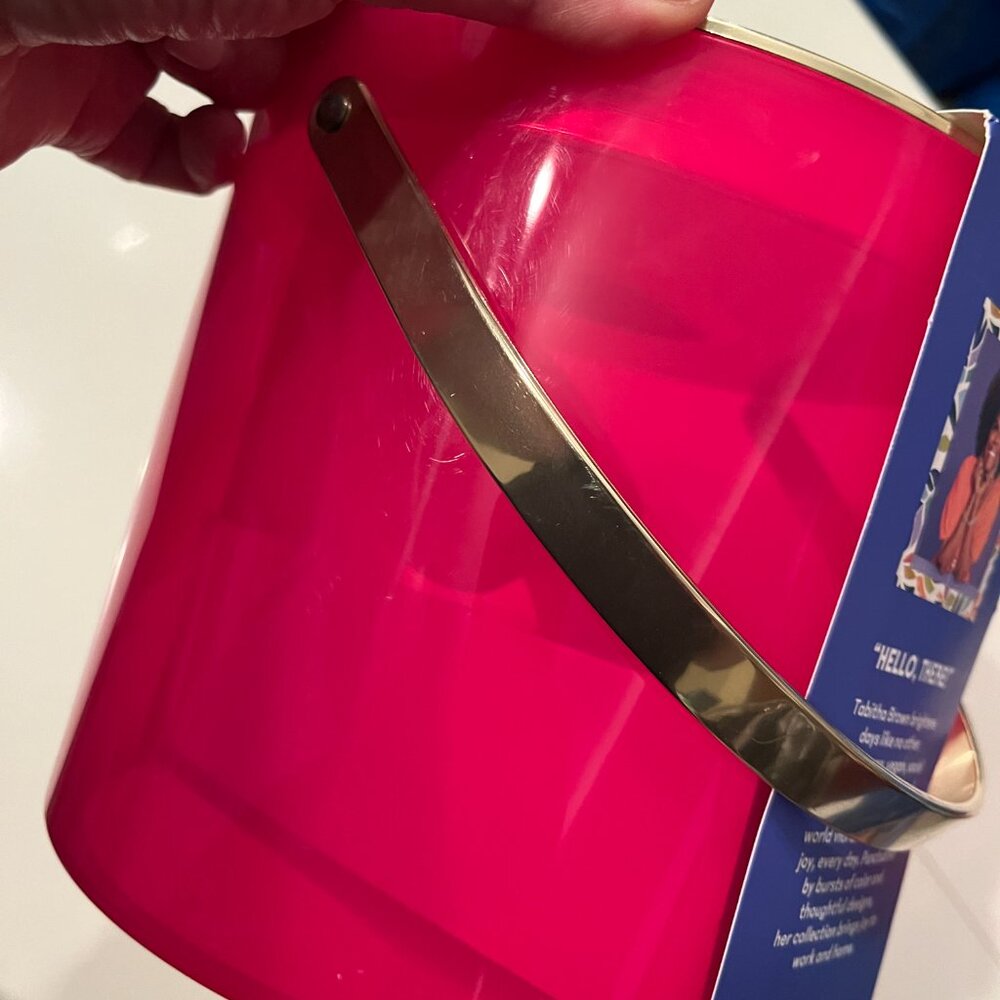 Plastic Ice‎ Bucket and Scoop (Hot Pink and Gold!) (NEW)
